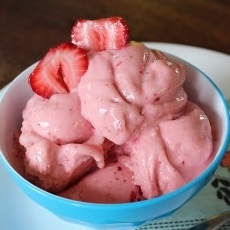 Frozen Berry Yogurt
