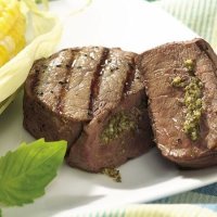 pesto-stuffed-beef-tenderloin