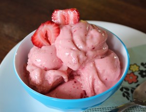 recipe-frozen-banana-strawberry-yogurt