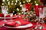 christmas dinner table setting